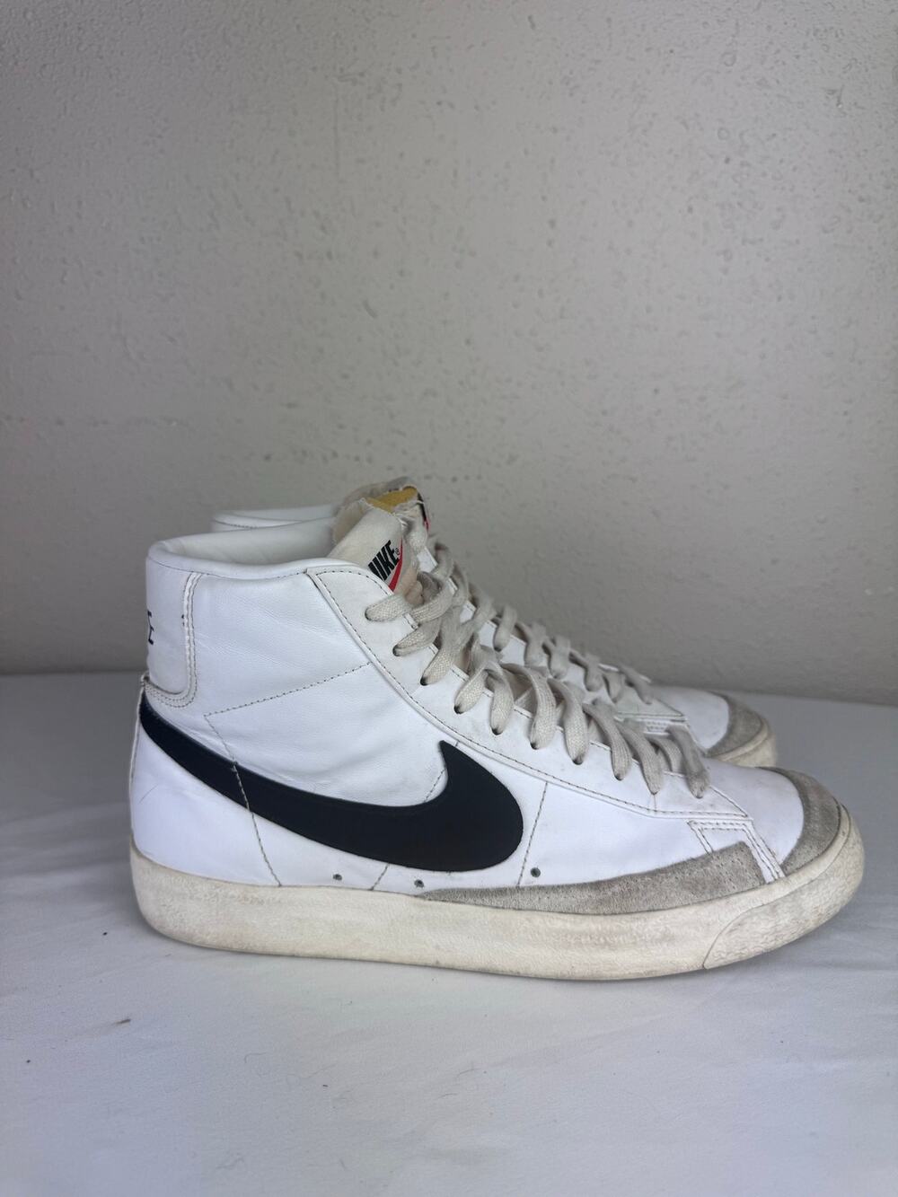 Nike Blazer Mid '77 Vintage Sneakers Womens size 9.5